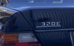 ベンツe320バンパー損傷